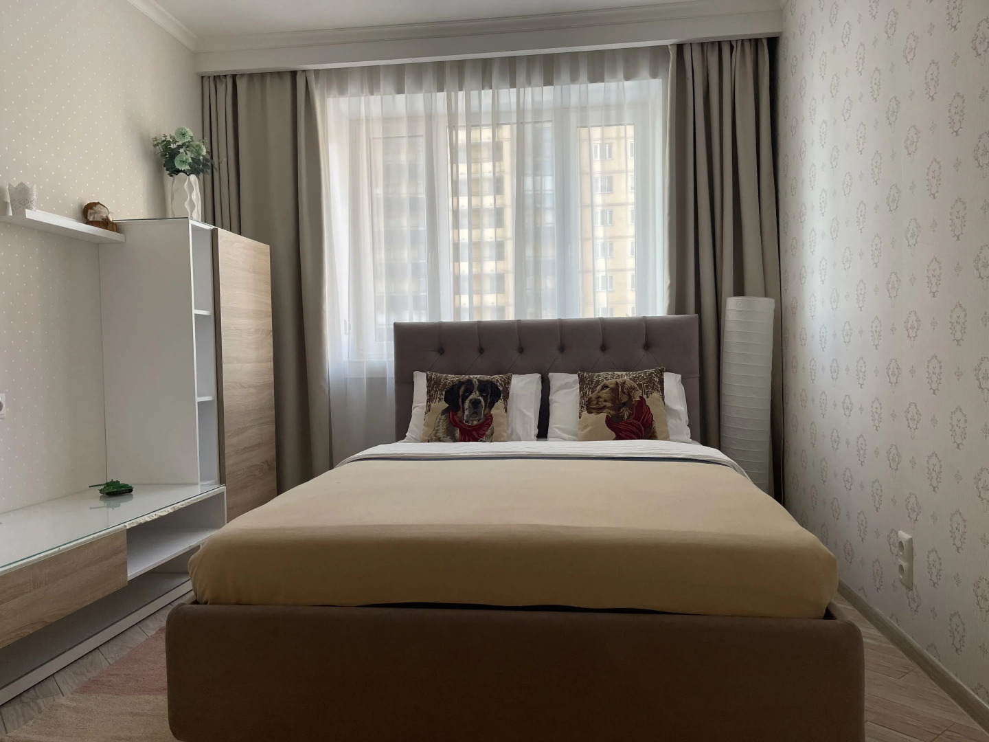 Квартира с 3 спальнями на Парнасе