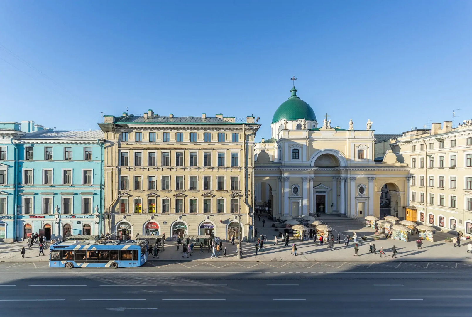 Квартира видовая в Золотом треугольнике Петербурга