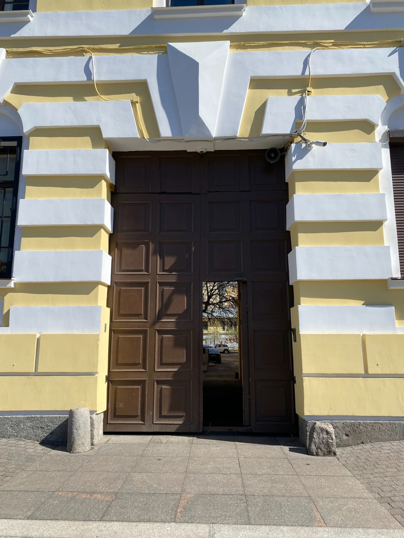 Трехкомантная квартира у летнего сада в Мозаичном дворе