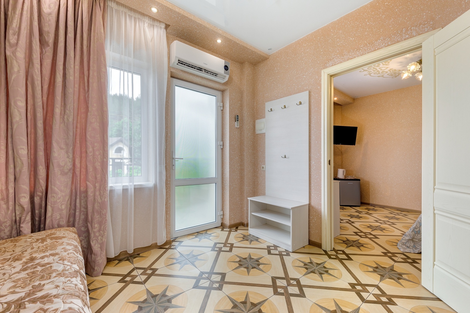 Отель Ашамба