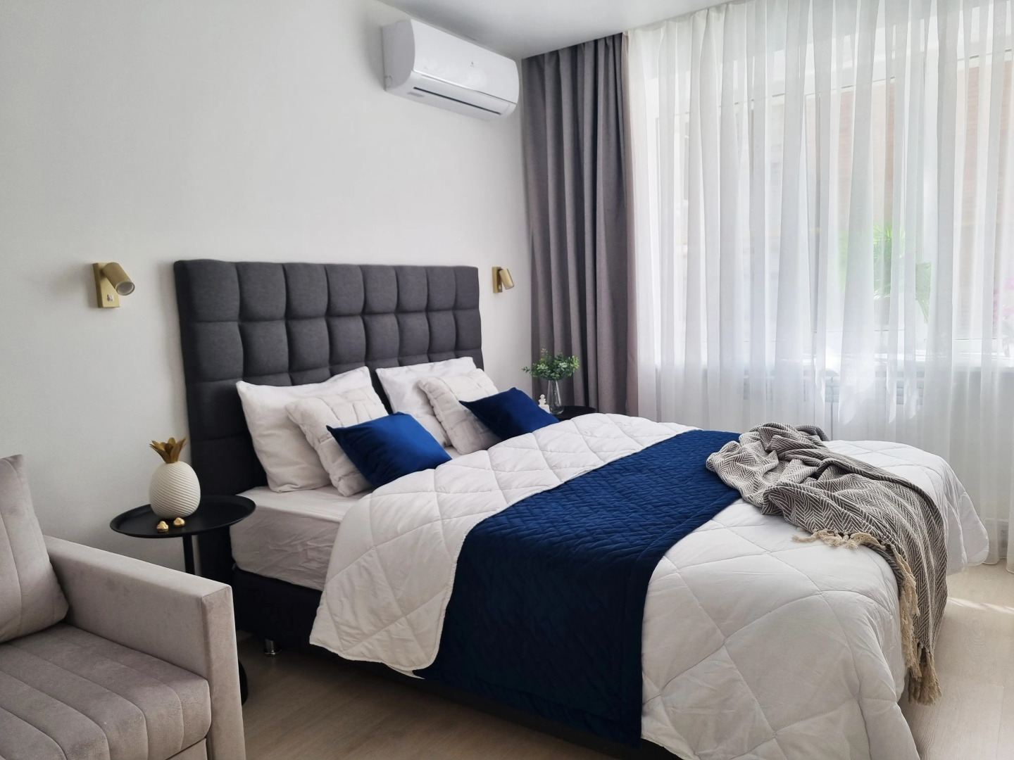 Апартаменты Дизайнерские на Набережной от Компании V Gosti