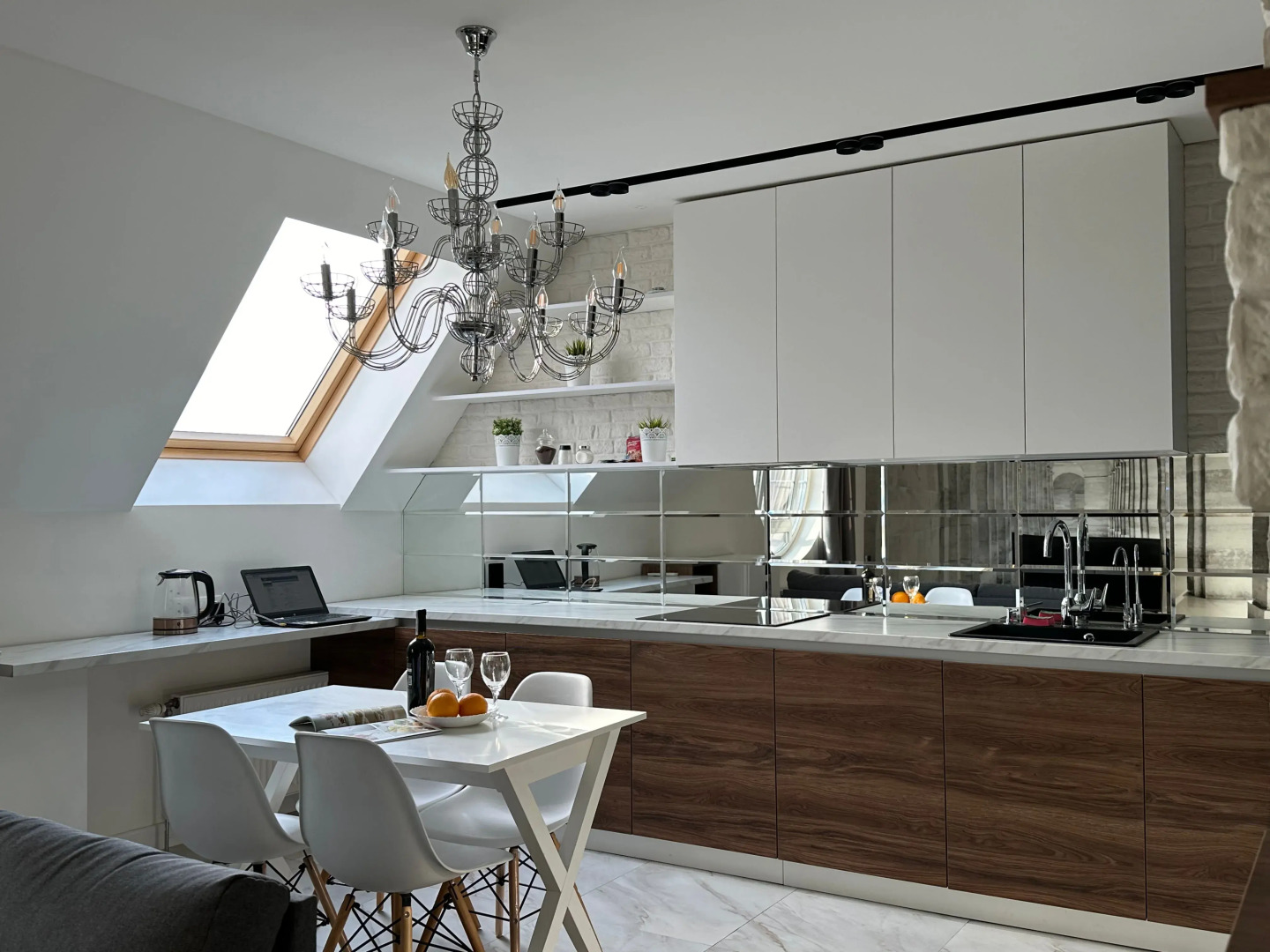 Апартаменты Четырёхместная светлая студия в центре Бреста