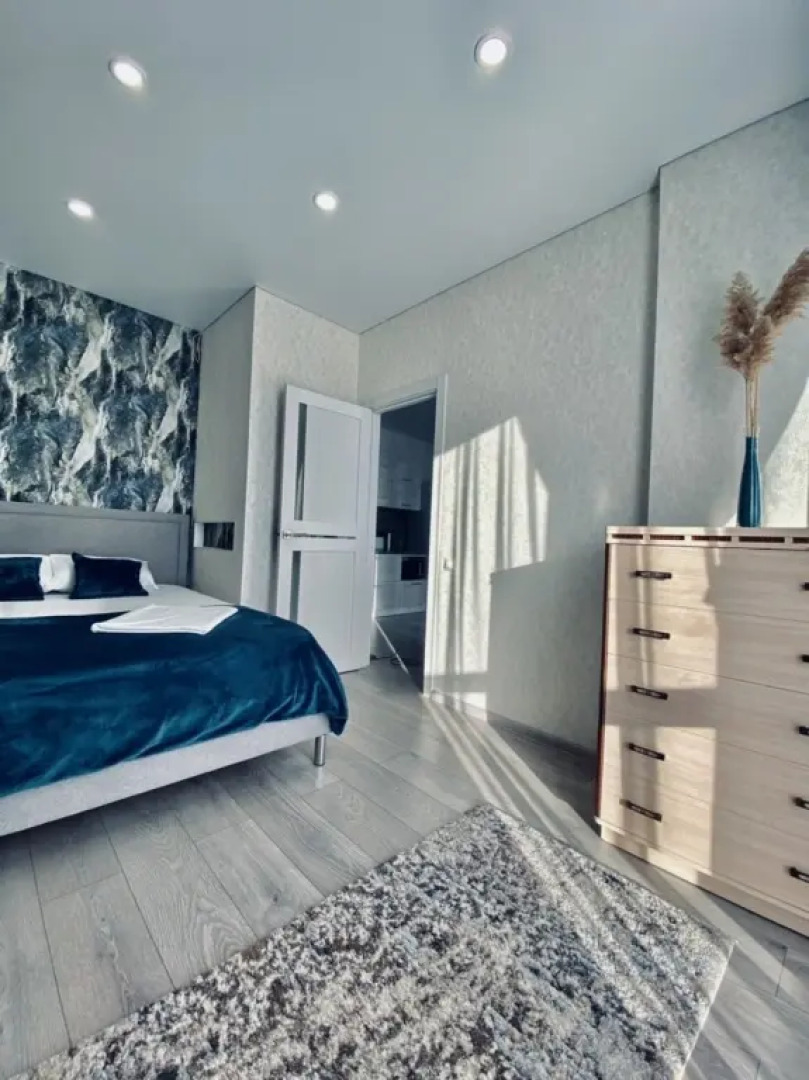 Уютная евродвушка Бирюза возле парка и озера