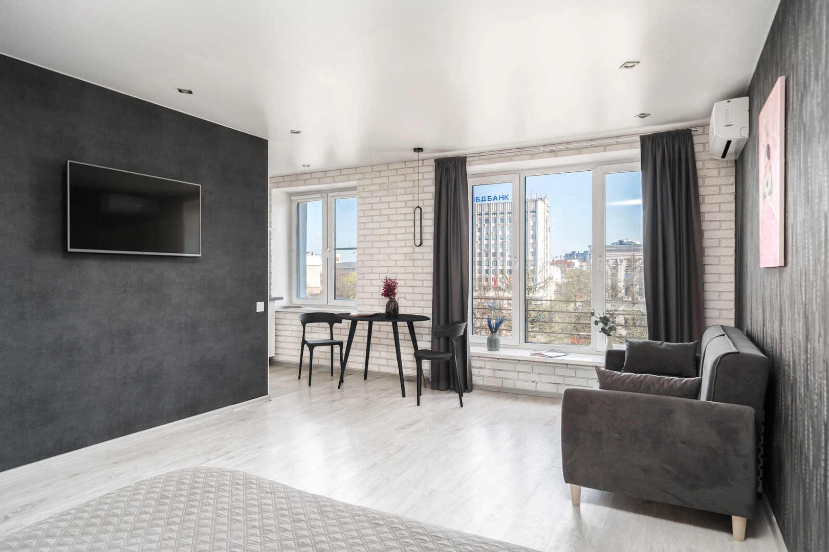 Апартаменты Loft с панорамным видом на пл. Горького by Uloo