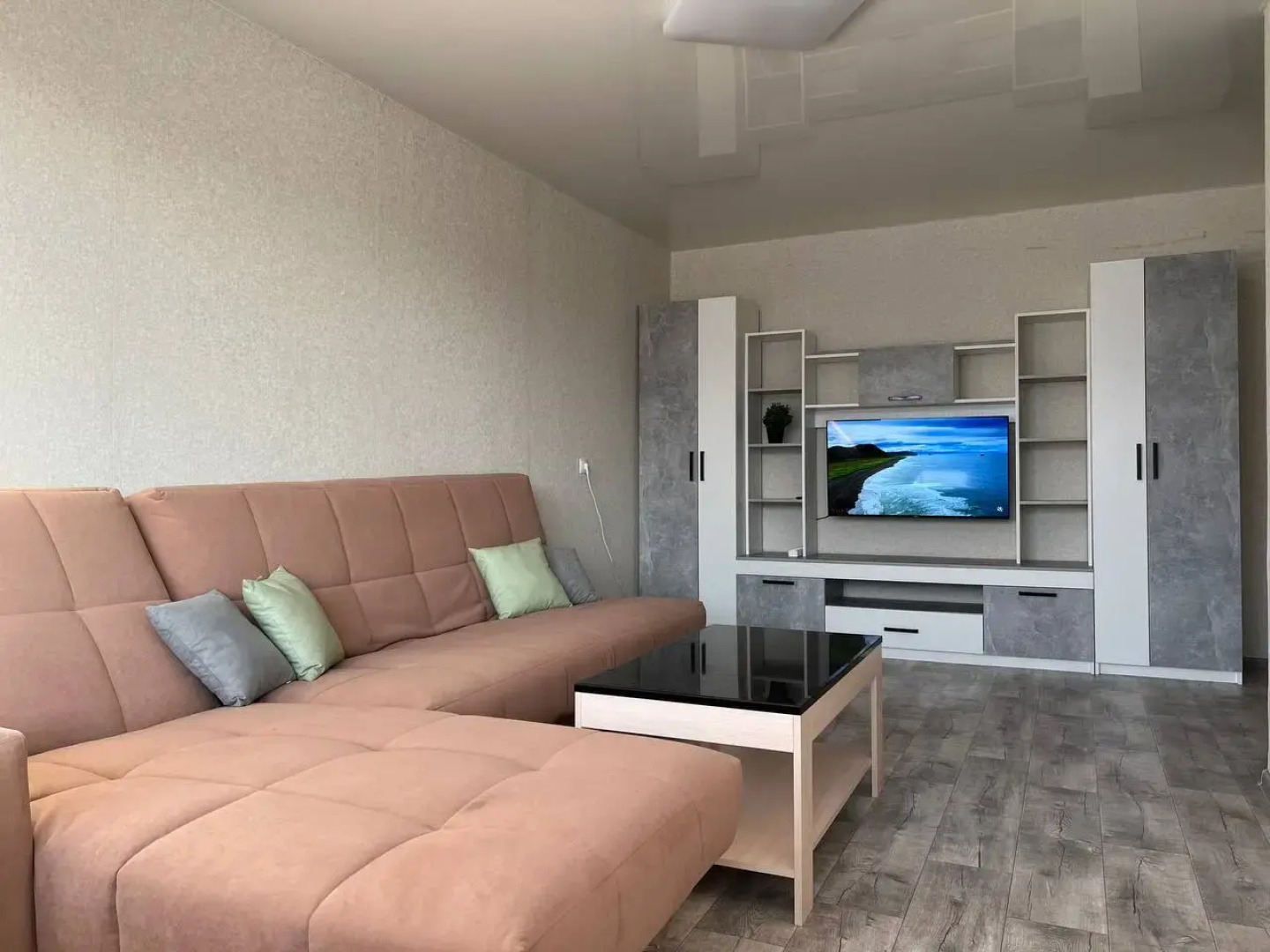 Квартира Двухкомнатная на Фрунзе (в центре)