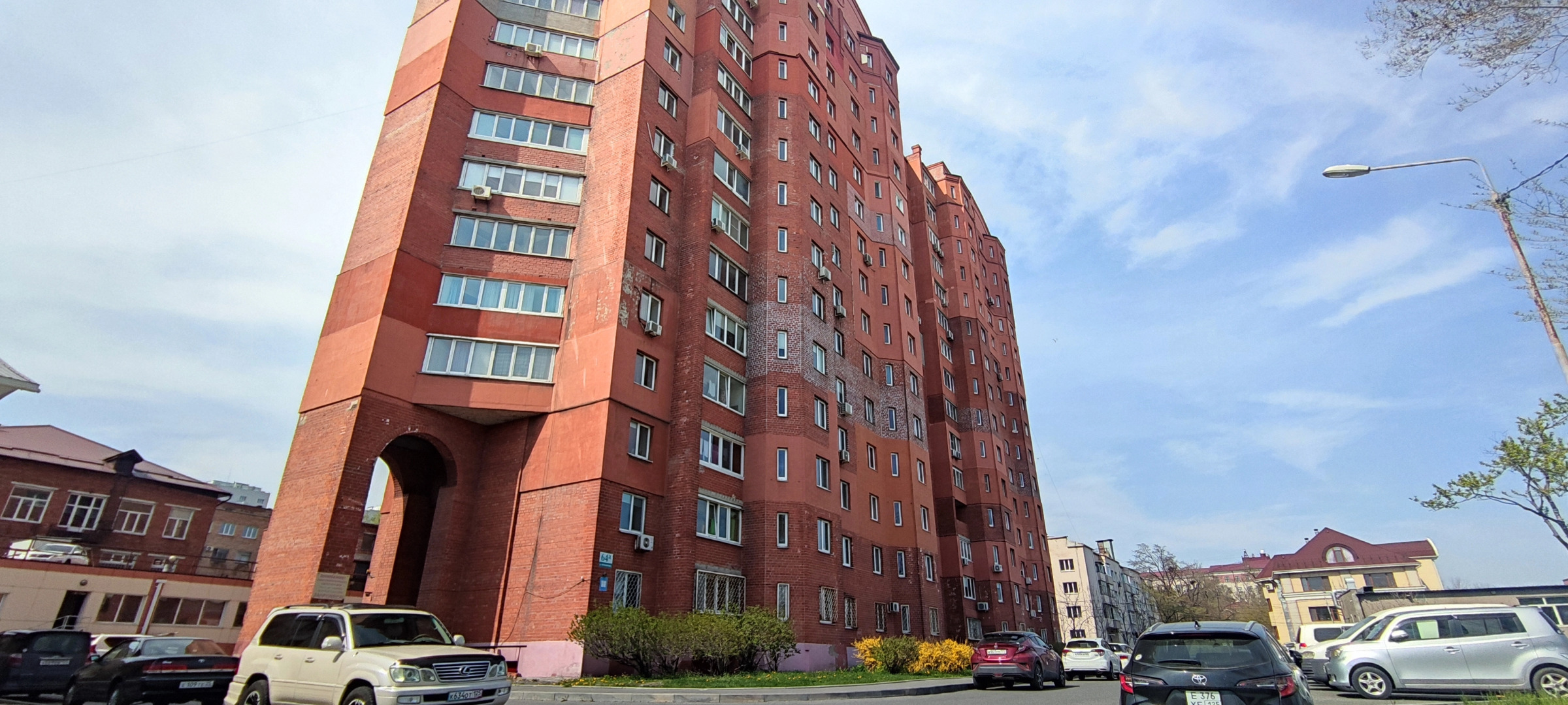 Квартира 3-Комнатная Верхнепортовая 64а