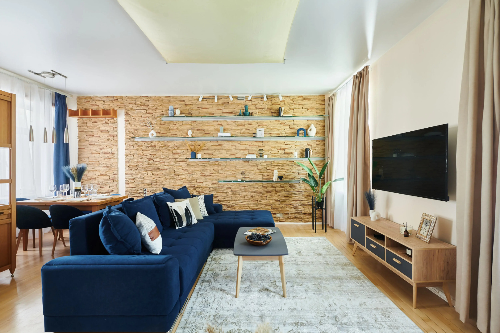 Квартира GM Apartments Модная Трехкомнатная на Патриарших