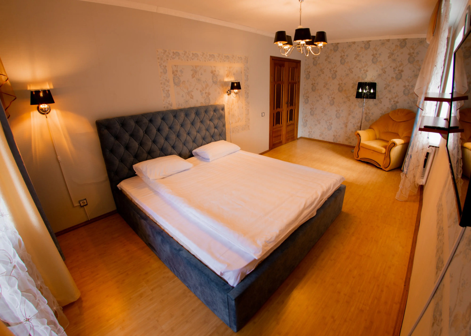 Апартаменты на Парижской Коммуны