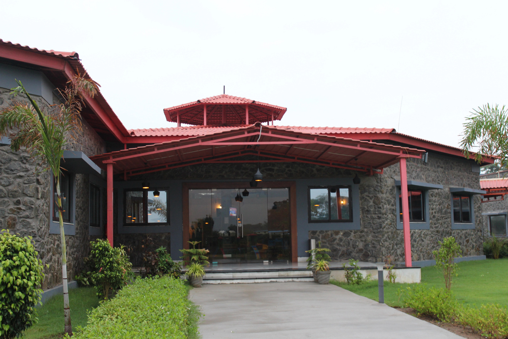 Отель Sun Hotel and Resort