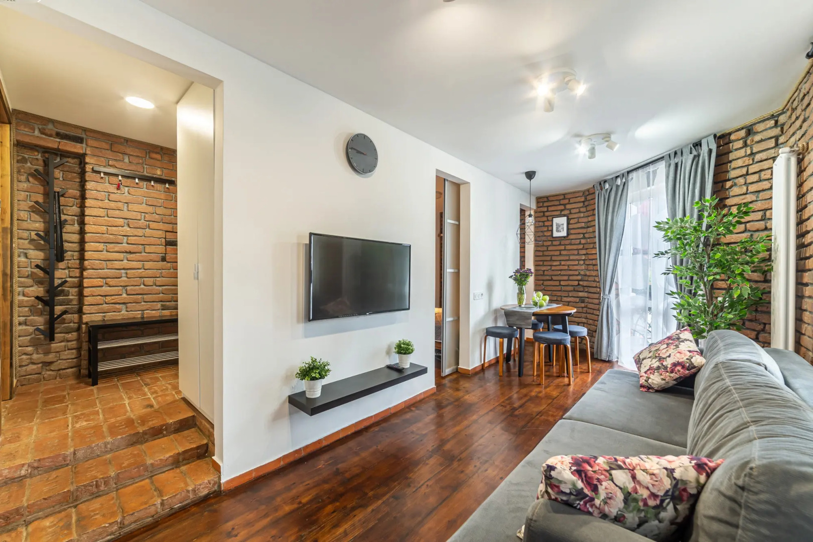 Апартаменты M1C Люкс