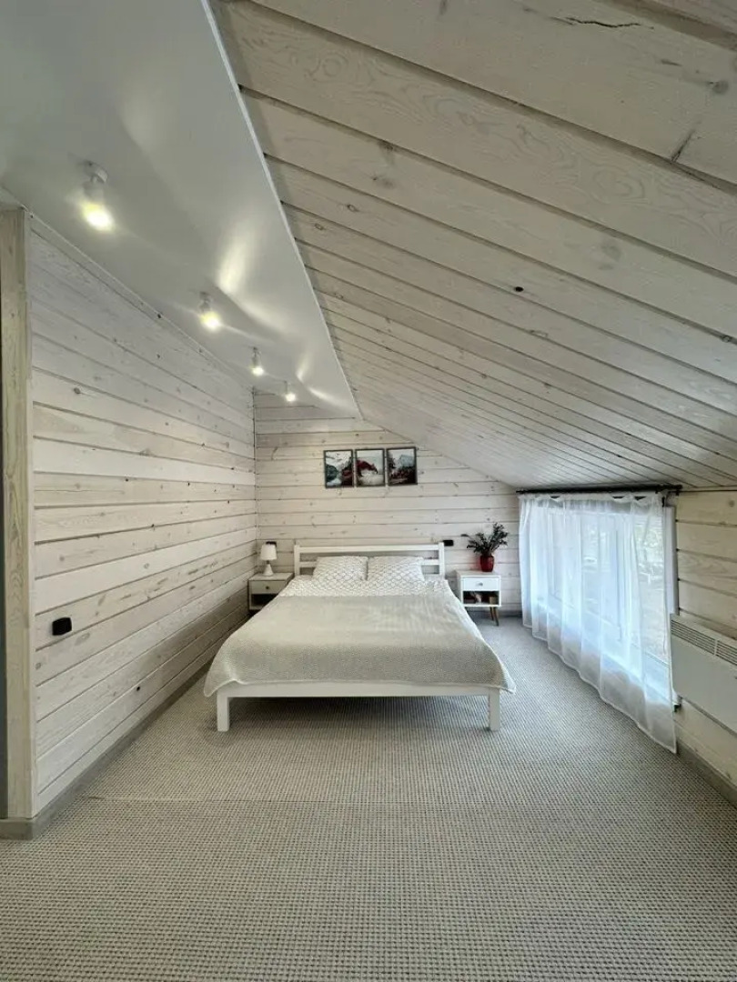 Гостевой дом Хвоя в окружении кедрового леса