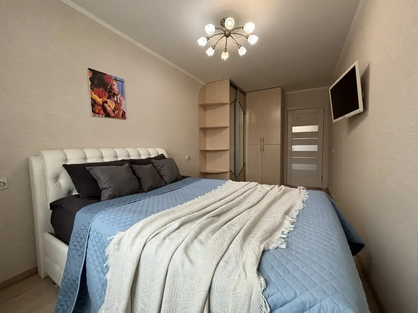 Квартира 2-ком Сахалинская 19-12