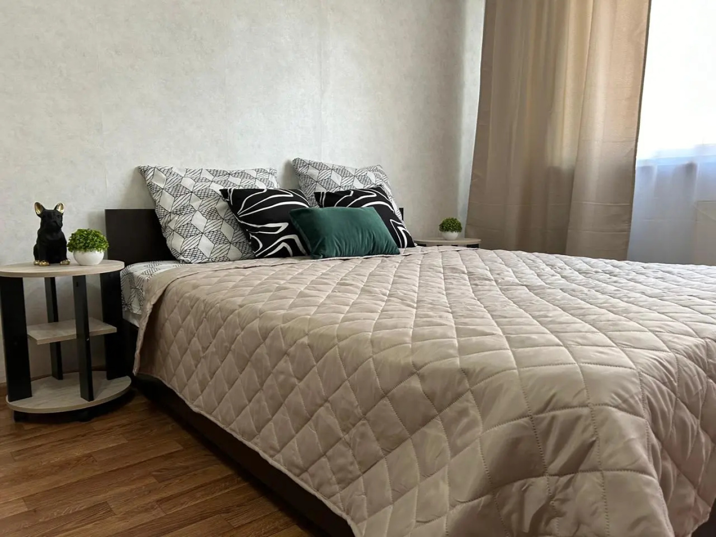 Апартаменты на Солнечной, Yana Apart