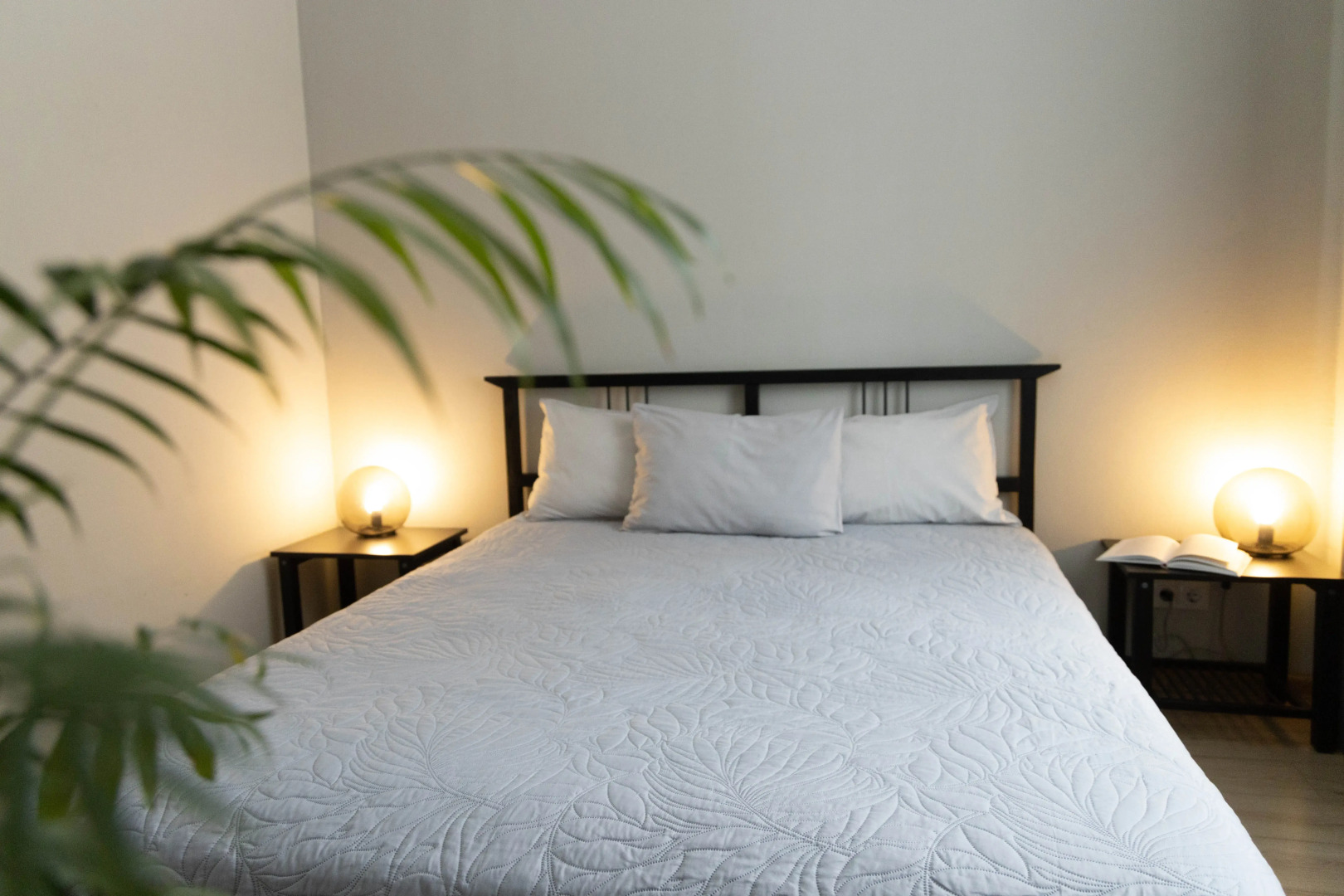 Квартира двухкомнатная в Доме с видом на Лавру