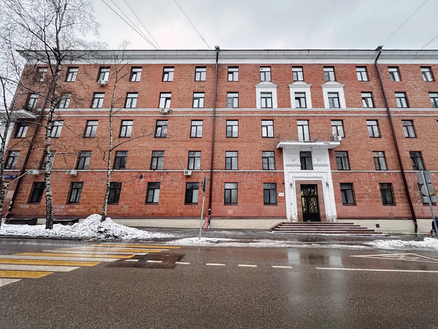 Апартаменты Студия у метро Окружная  Bon Voyage