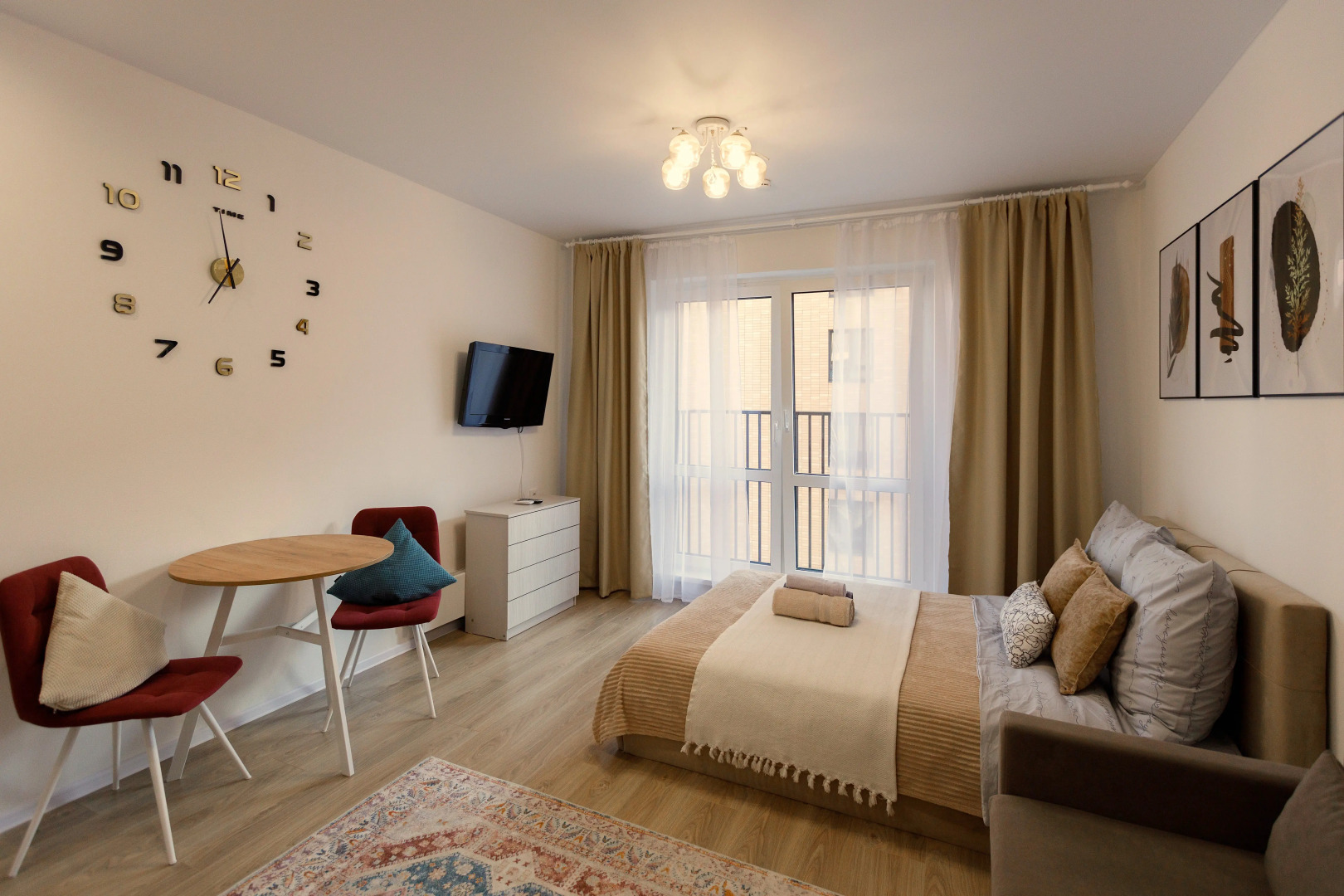 Квартира с Балконом