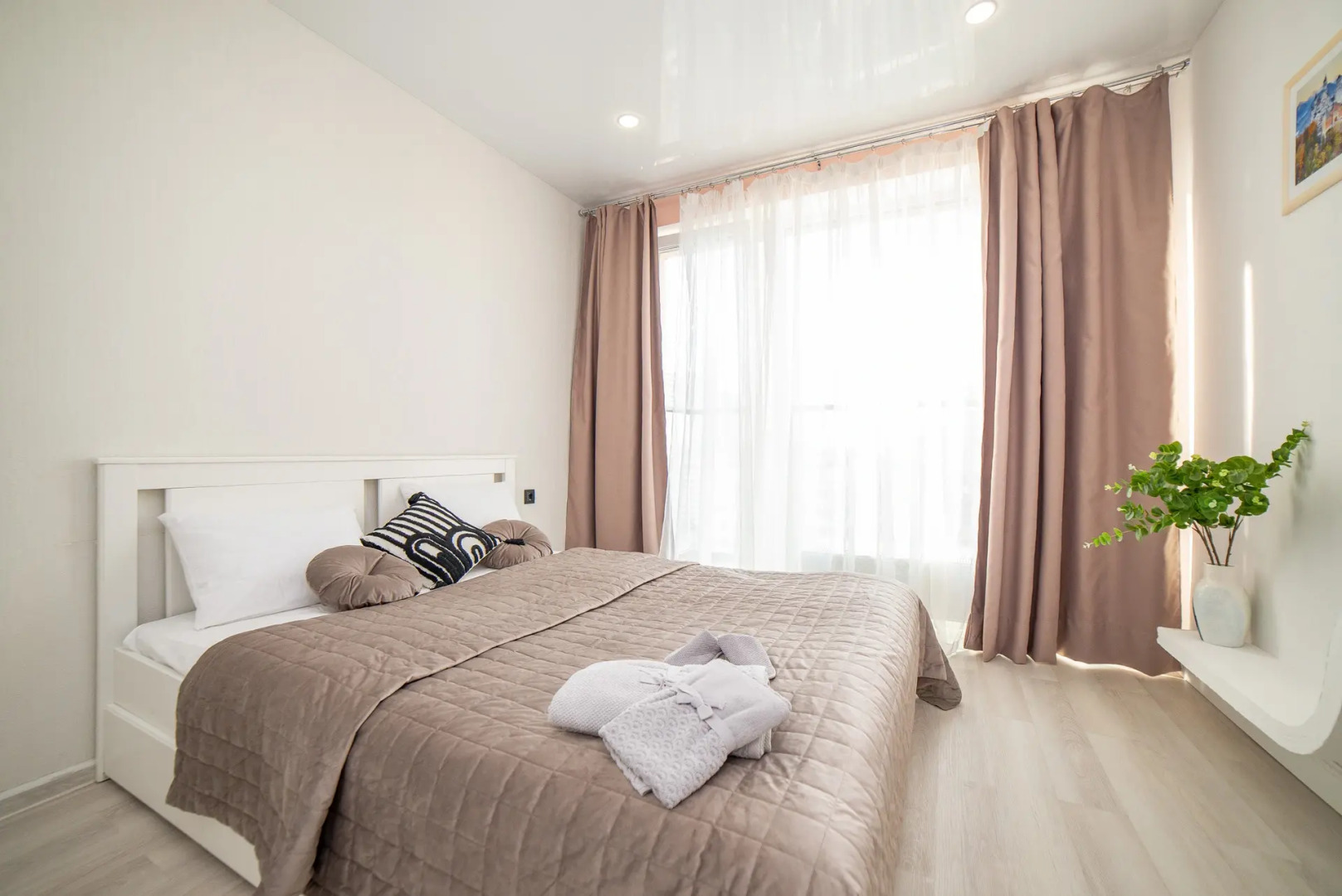 Евро-двухкомнатная квартира BeGuest на Чкалова 18