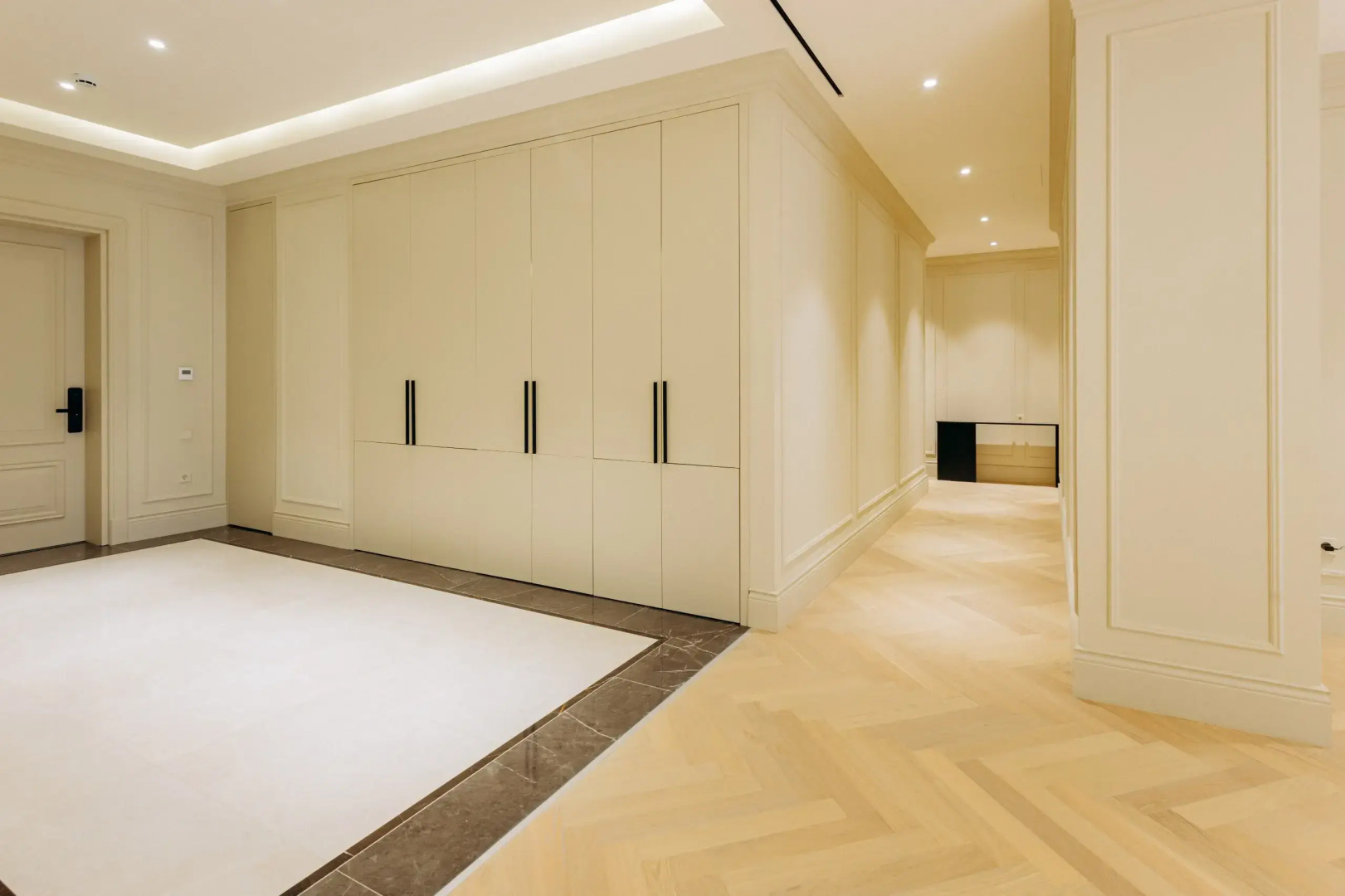 Апарт-отель Four Seasons