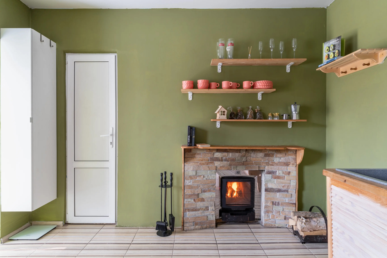 Частный дом Шикарный Новый Домик с Сауной Камином и Беседкой у Фетисов Арены!