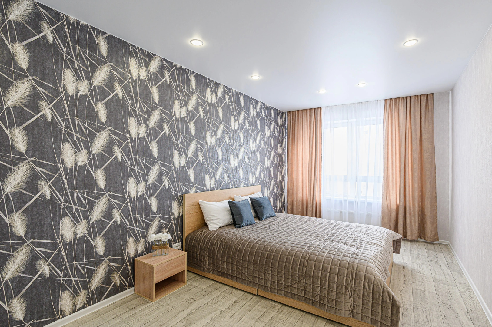 Апартаменты двухкомнатные Stepanenkov на Большевистской 32 на 8 этаже