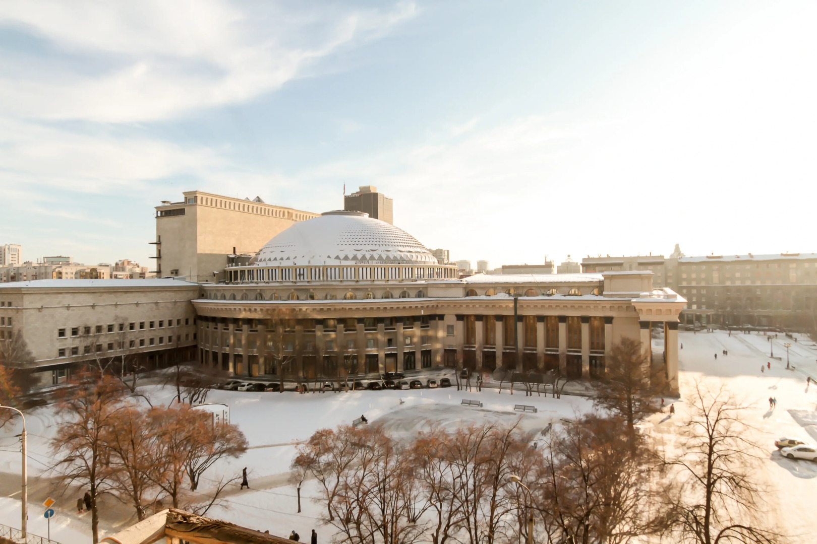 Квартира iHome: Живите с видом на Оперный театр