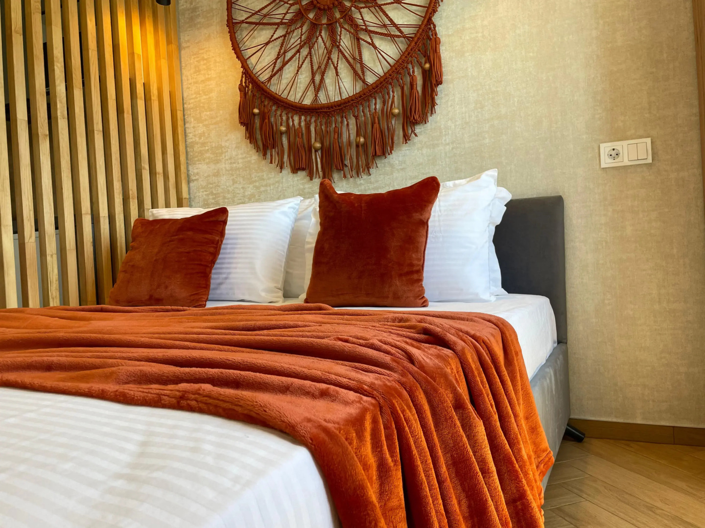 Апартаменты в стиле бохо с видом на море и горы