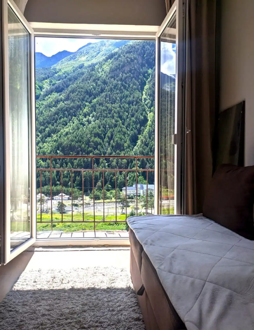 Квартира с Панорамным Видом в 15 минутах от подъемников ElbrusHome