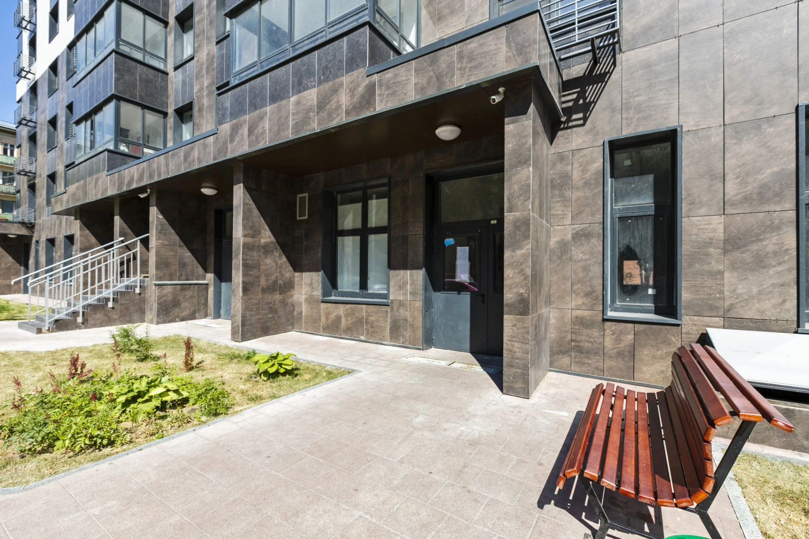 Great view 2-rooms Apartment 2 Min Walk to Raykin Plaza 2