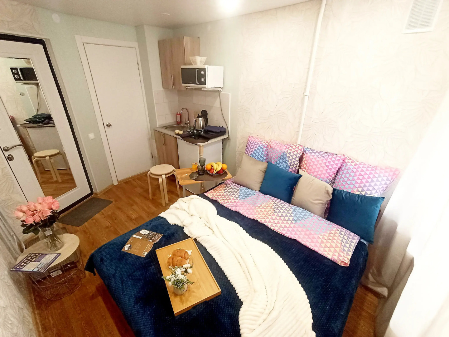 Студия 4 Тат Хаус на улице Габдуллы Тукая 9 в Центре Города