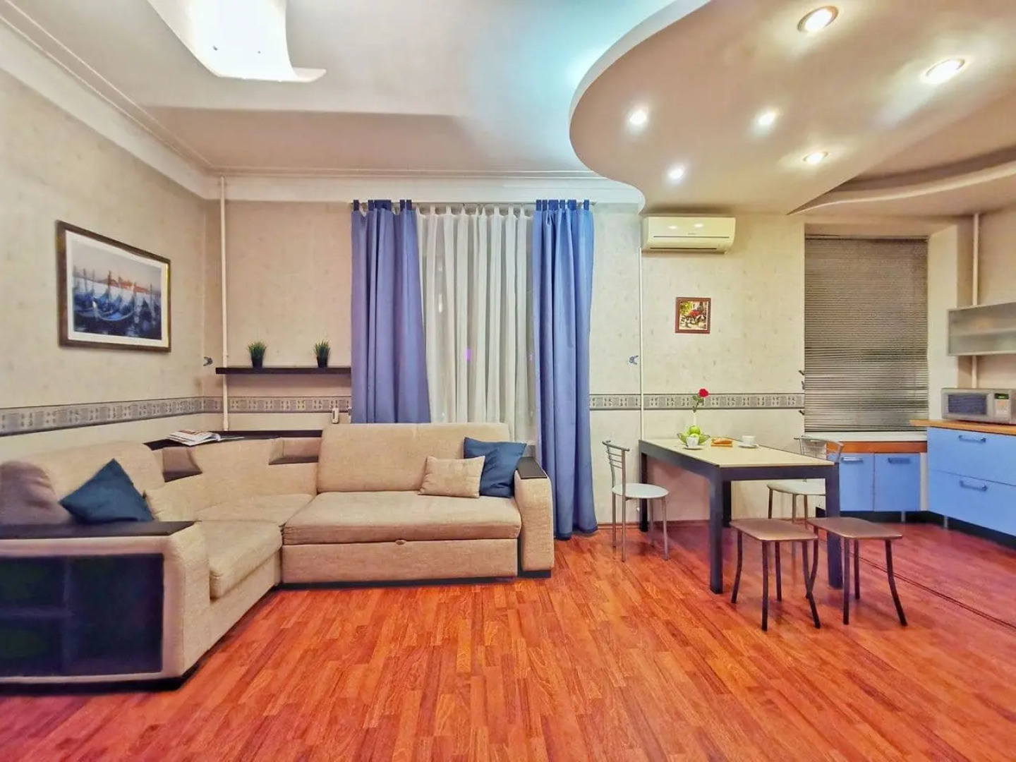 Апартаменты Apart-Comfort на пр-те Толбухина 58