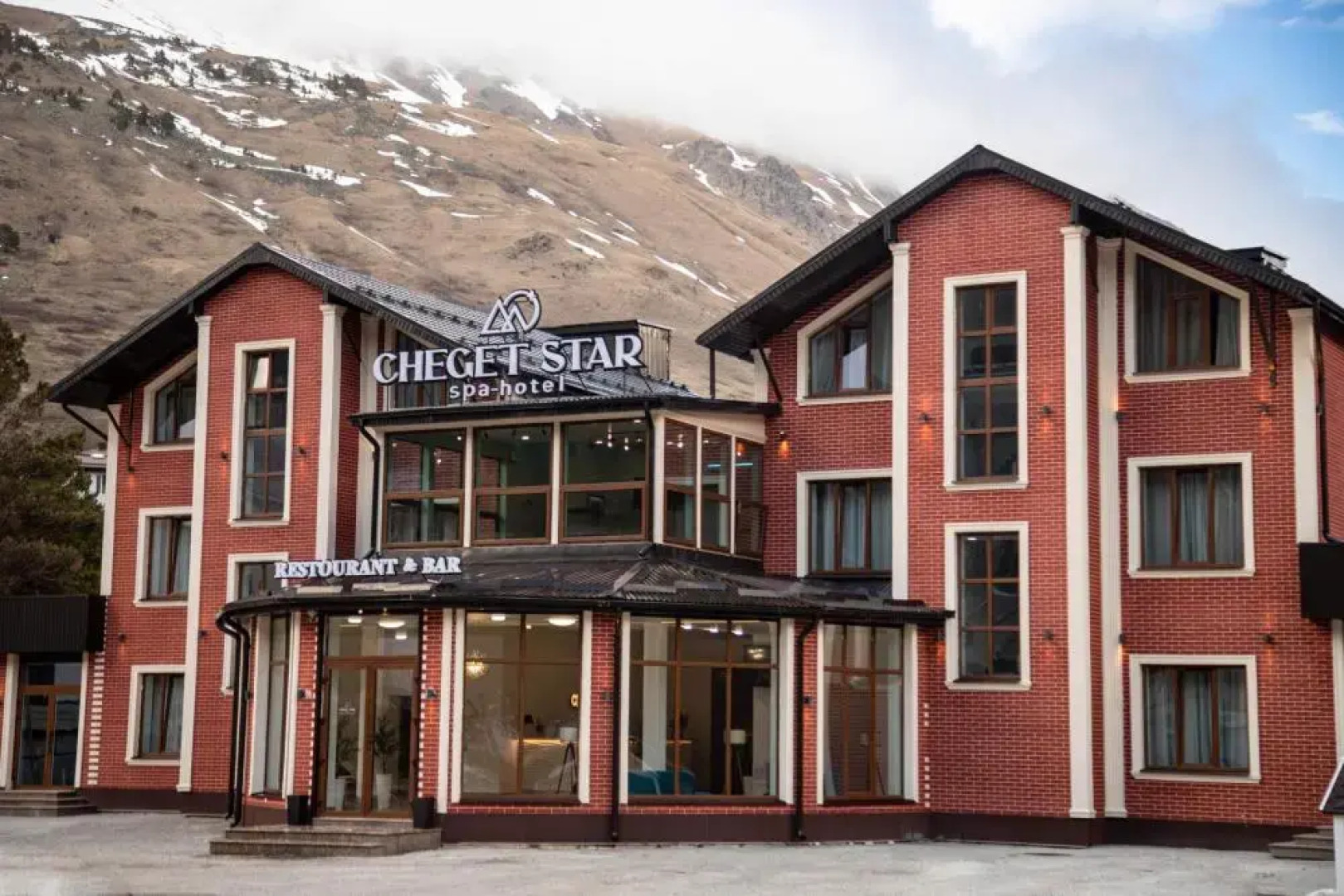 Отель ЧЕГЕТ ОТЕЛЬ СТАР