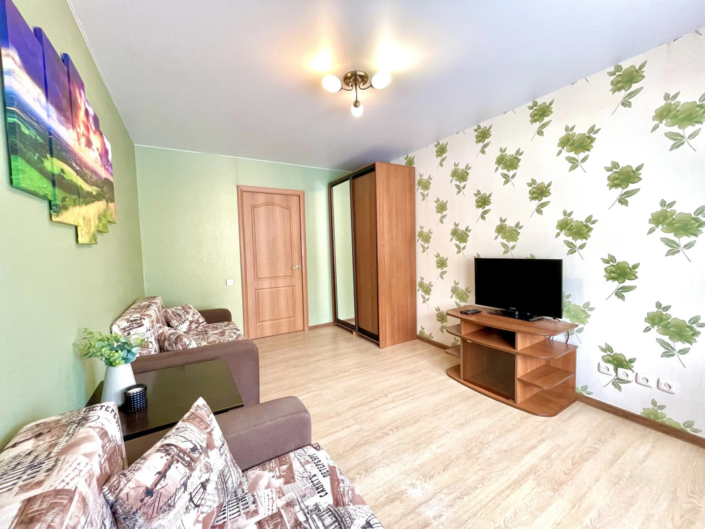 Уютная 2-к квартира в центре города Воркуты, рядом Военкомат, Газпром