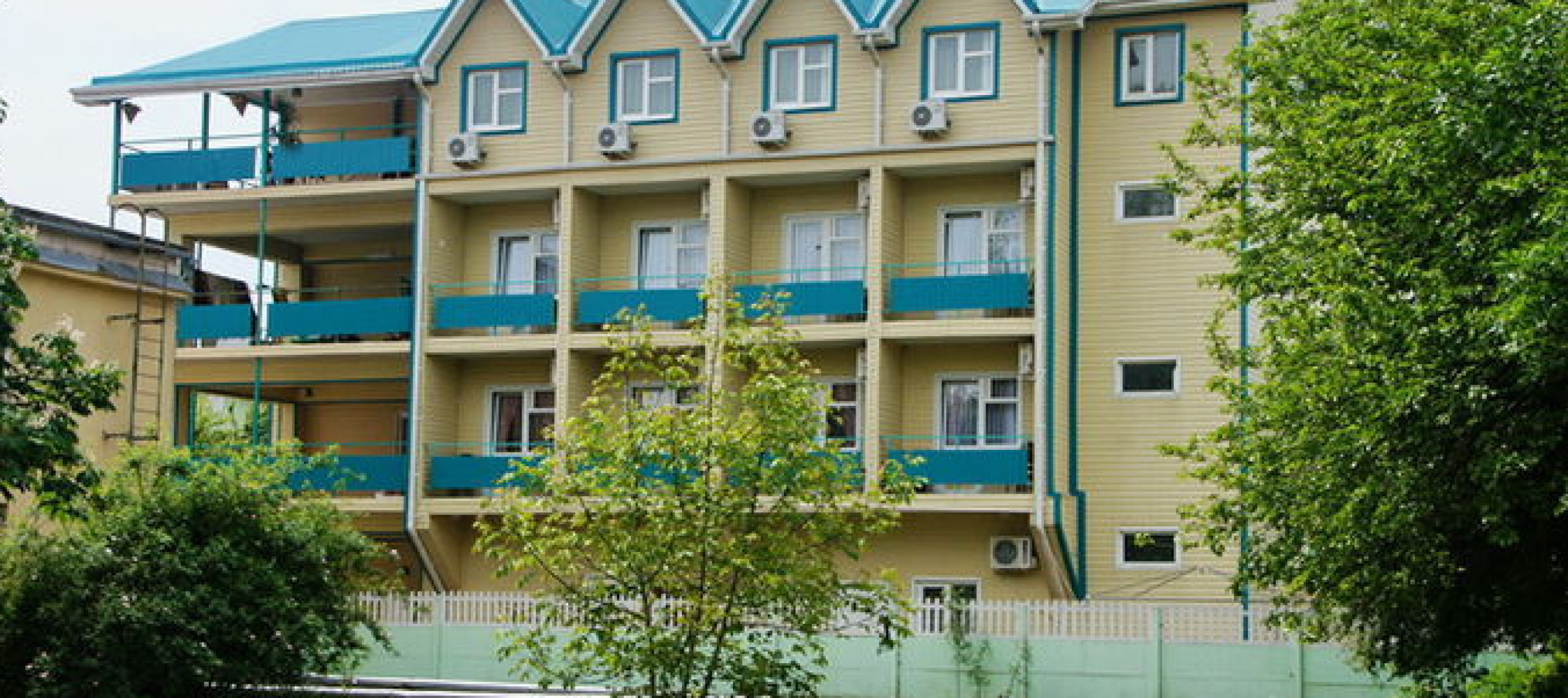 Гостиница Изумруд