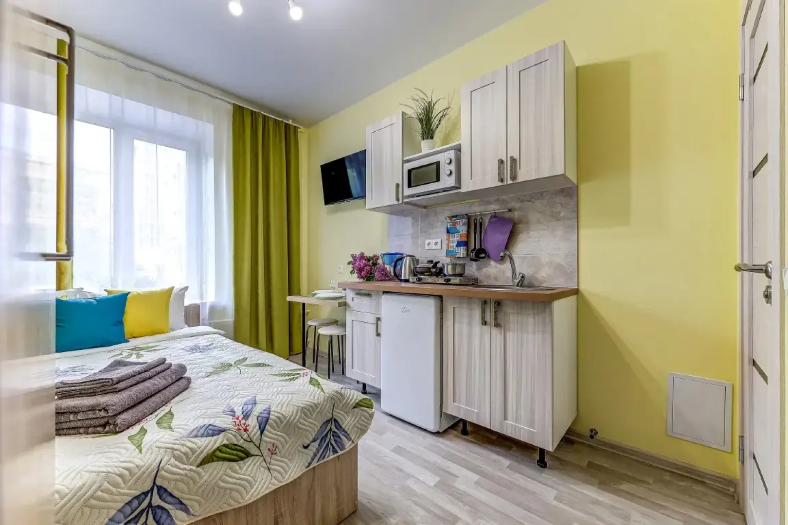 Апартаменты 1 на Обводном Канале (ОК1)