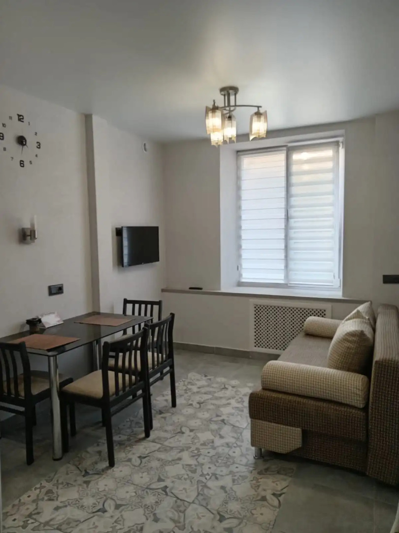 Апартаменты Октябрьский проспект 96-1