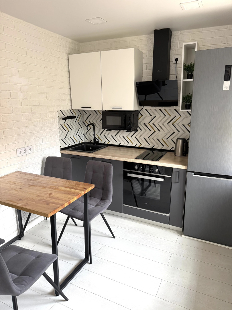 Квартира рядом с УВЗ Орджоникидзе 12