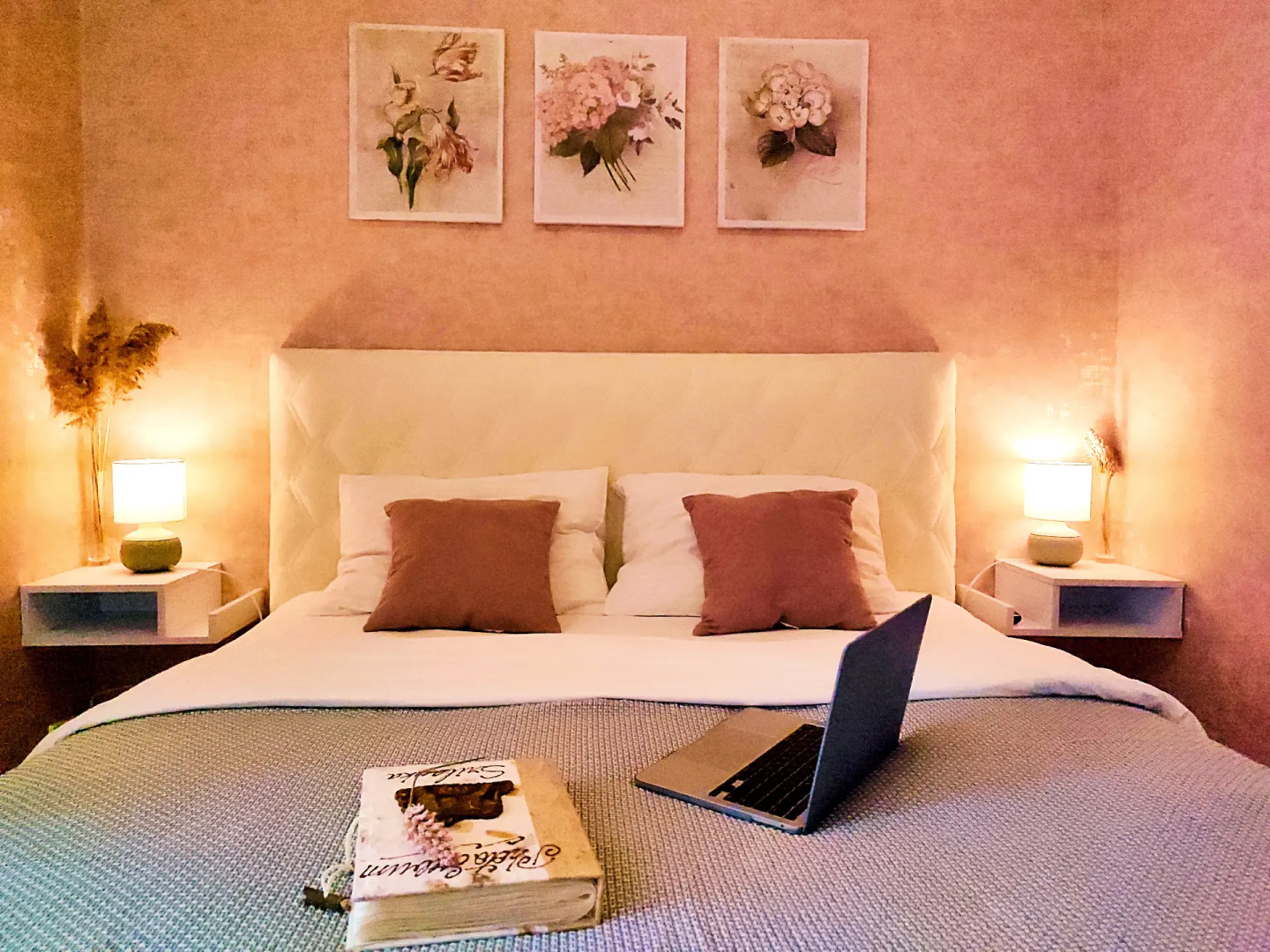 Апартаменты White Lodging на Колпакова 31