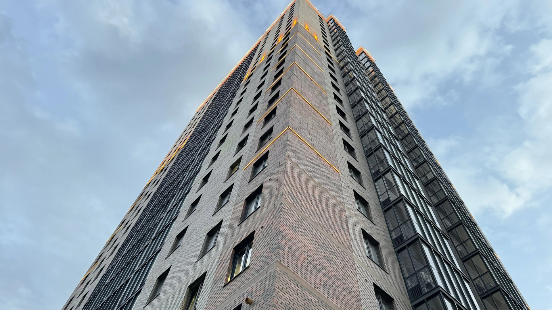 Апартаменты Hugge Place Бизнес в Центре [Объект 172]