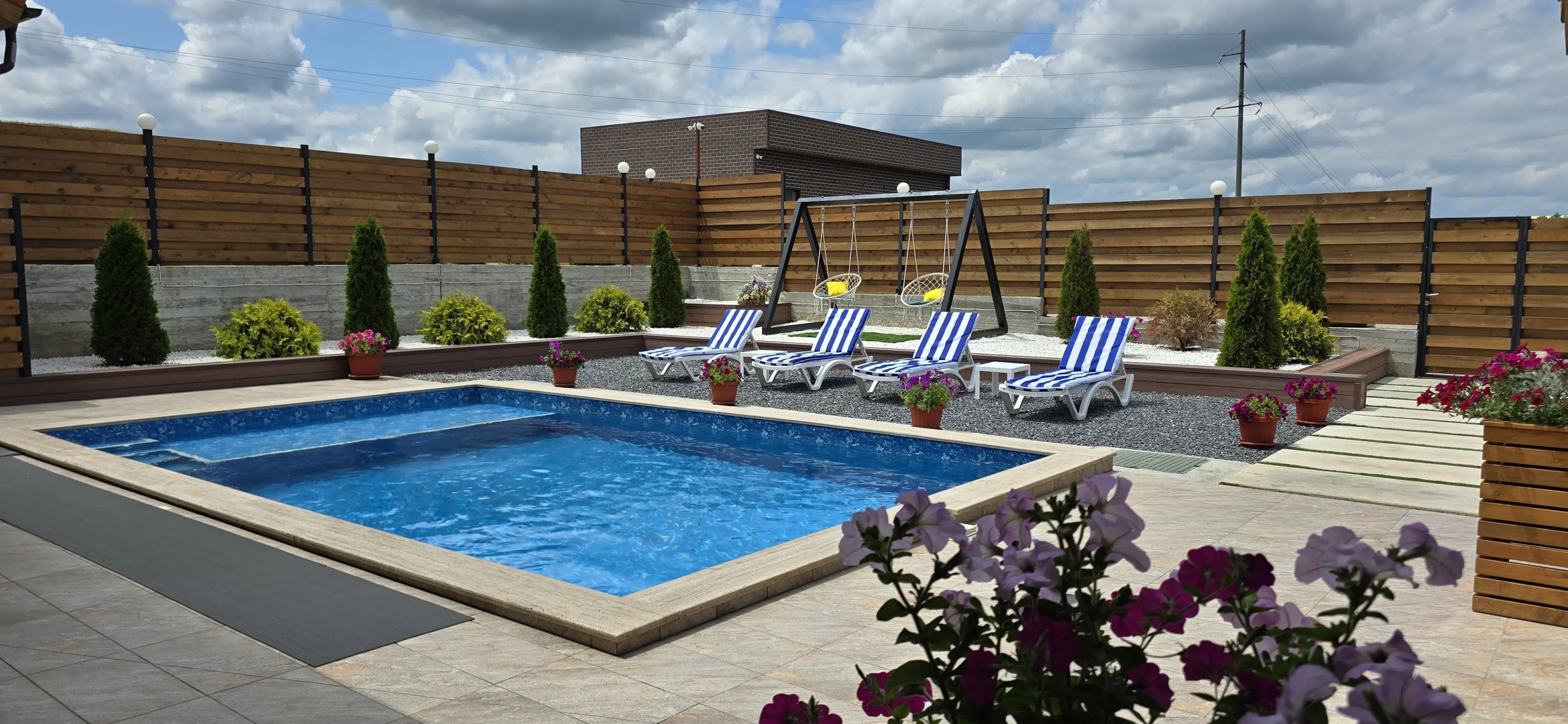 Гостевой дом N2 Четыре сезона