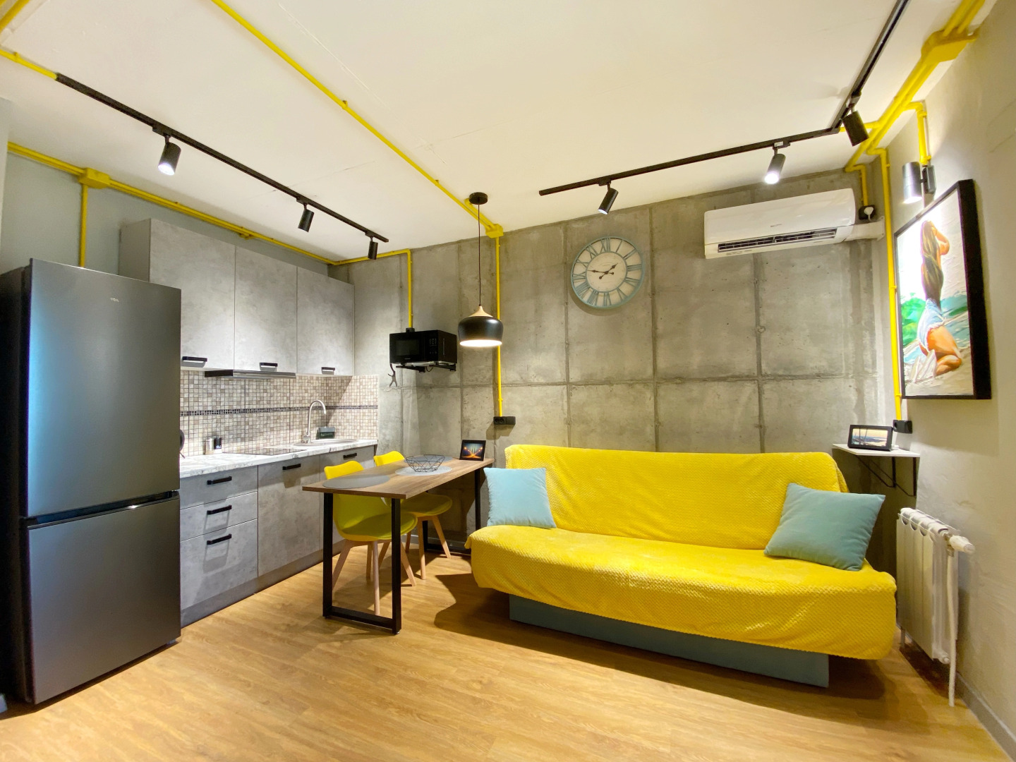 Квартира Уютная в Стиле Loft с Видом на Море в ЖК Аякс