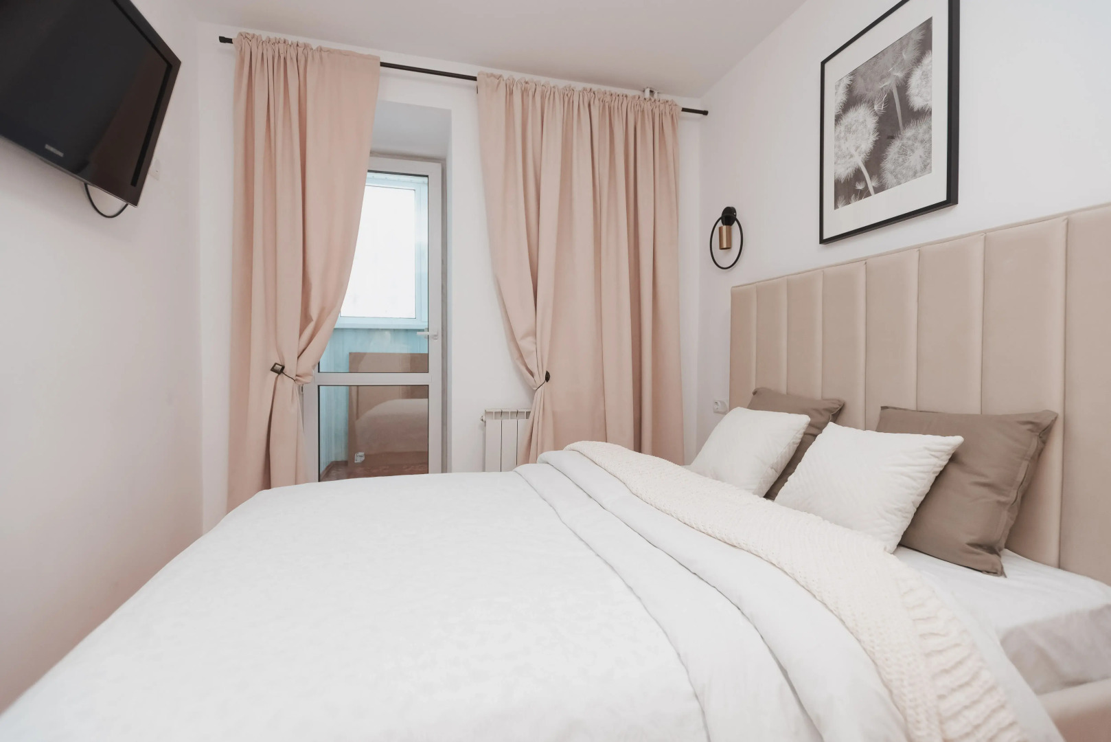 Квартира Студия ApartHause с удобной локацией и бесконтактным заездом