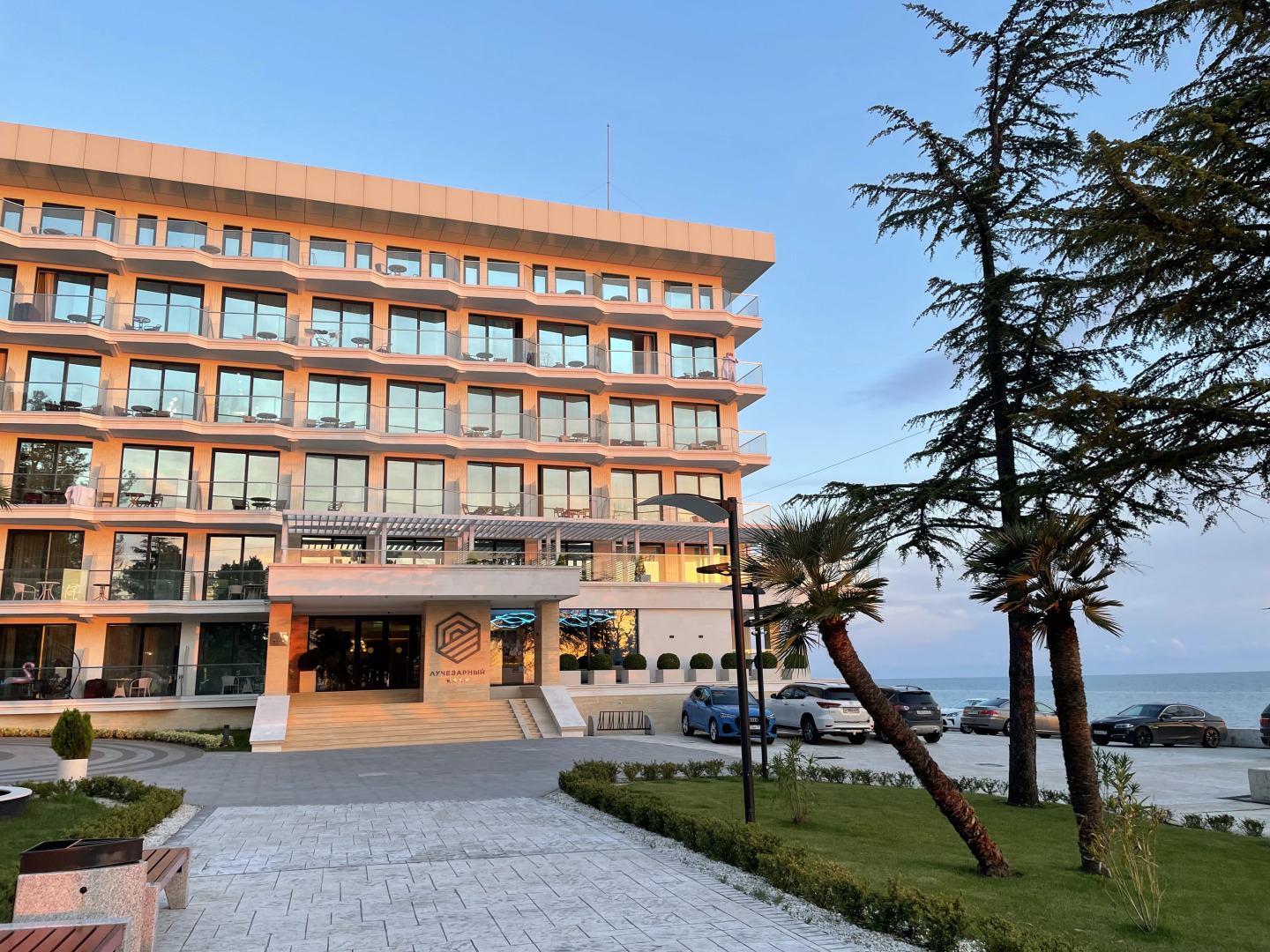 Апарт-отель на Лучезарной