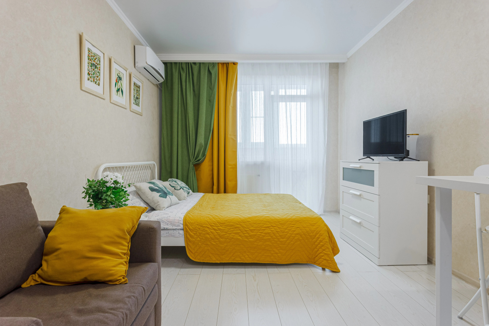 Апартаменты Botanica Studio