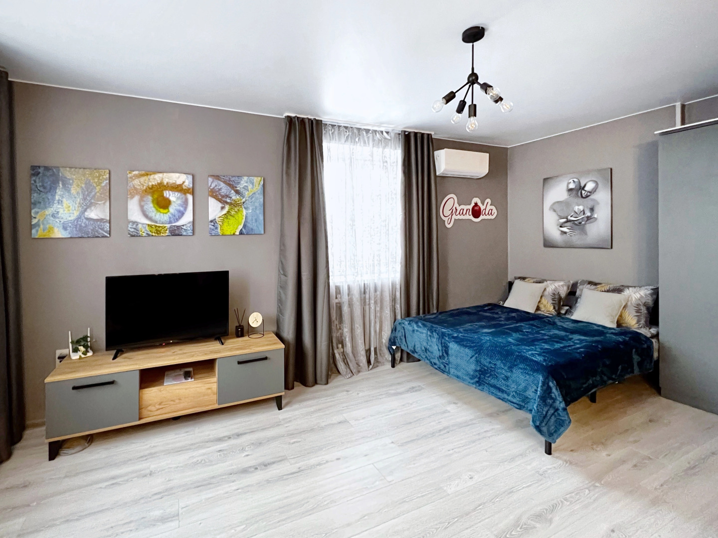 Апартаменты Granada дизайнерская квартира-студия с новым ремонтом в самом центре города