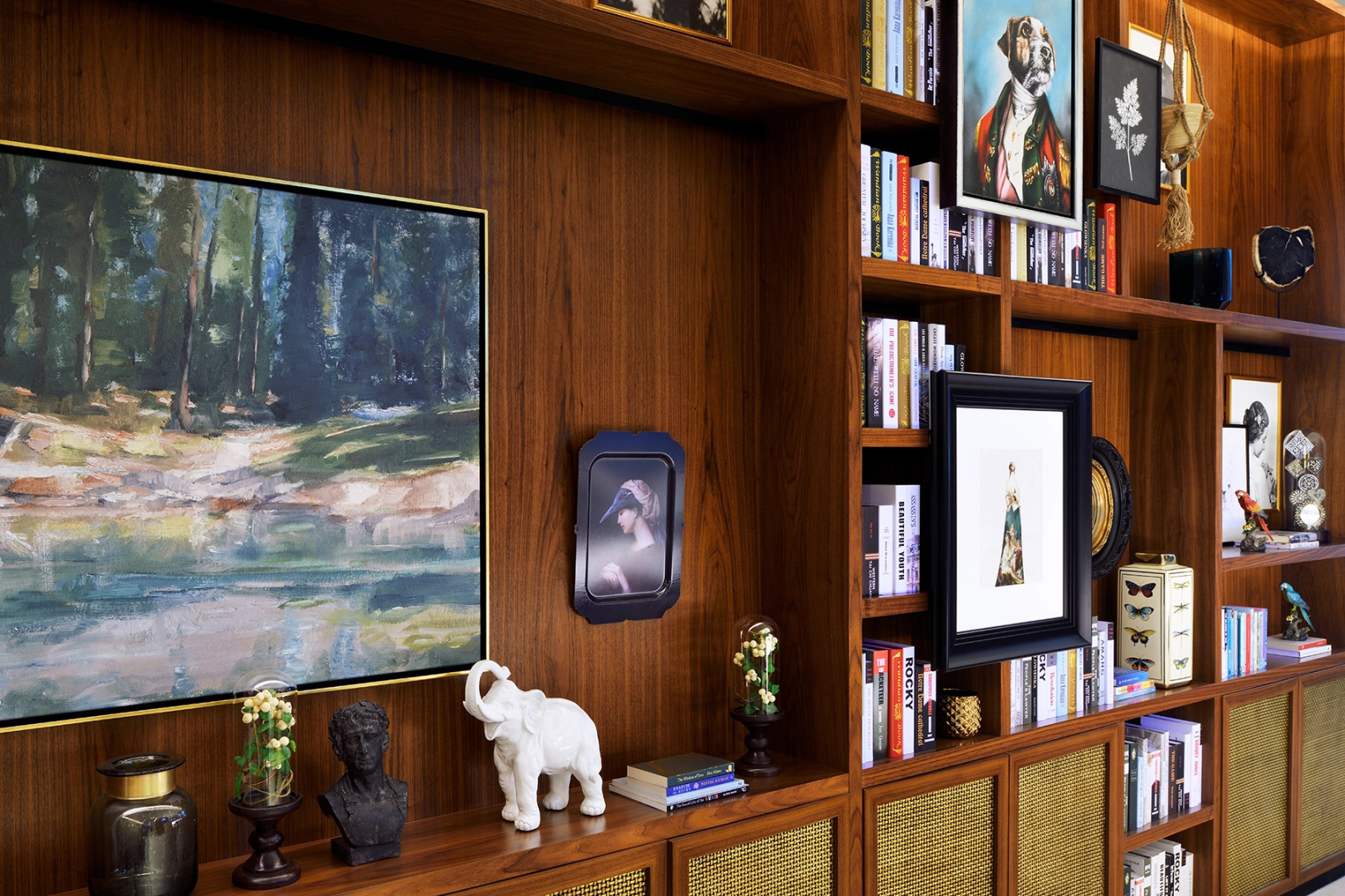 Отель Vida Emirates Hills