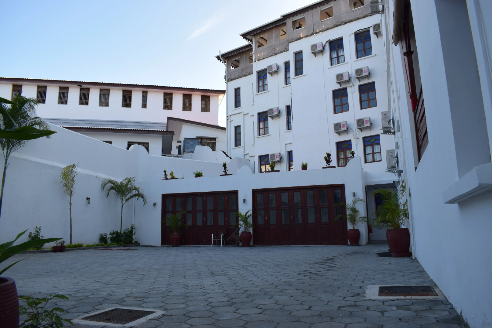 Отель Maru Maru