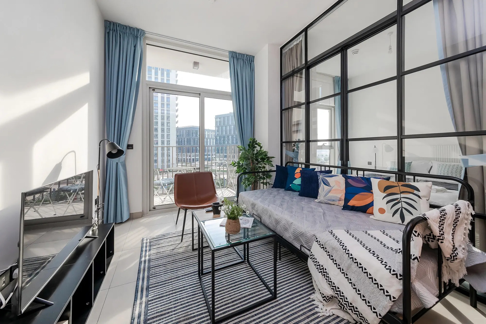 Апартаменты Welcome Home in Socio Tower 2