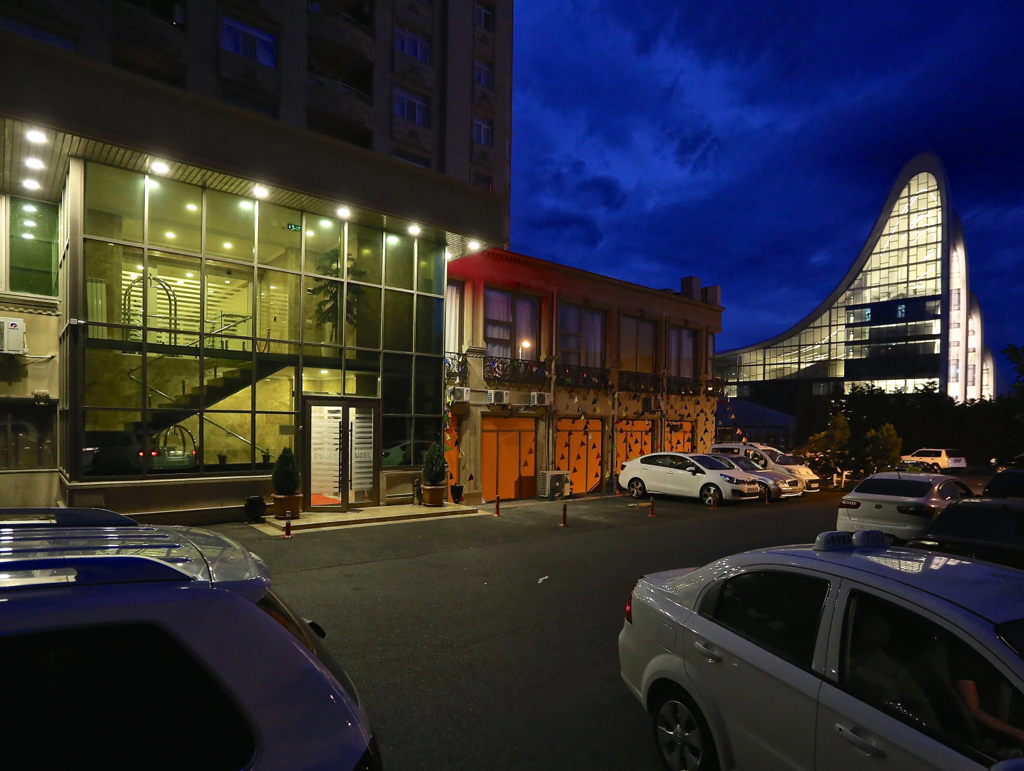 Отель Grand Inn Baku