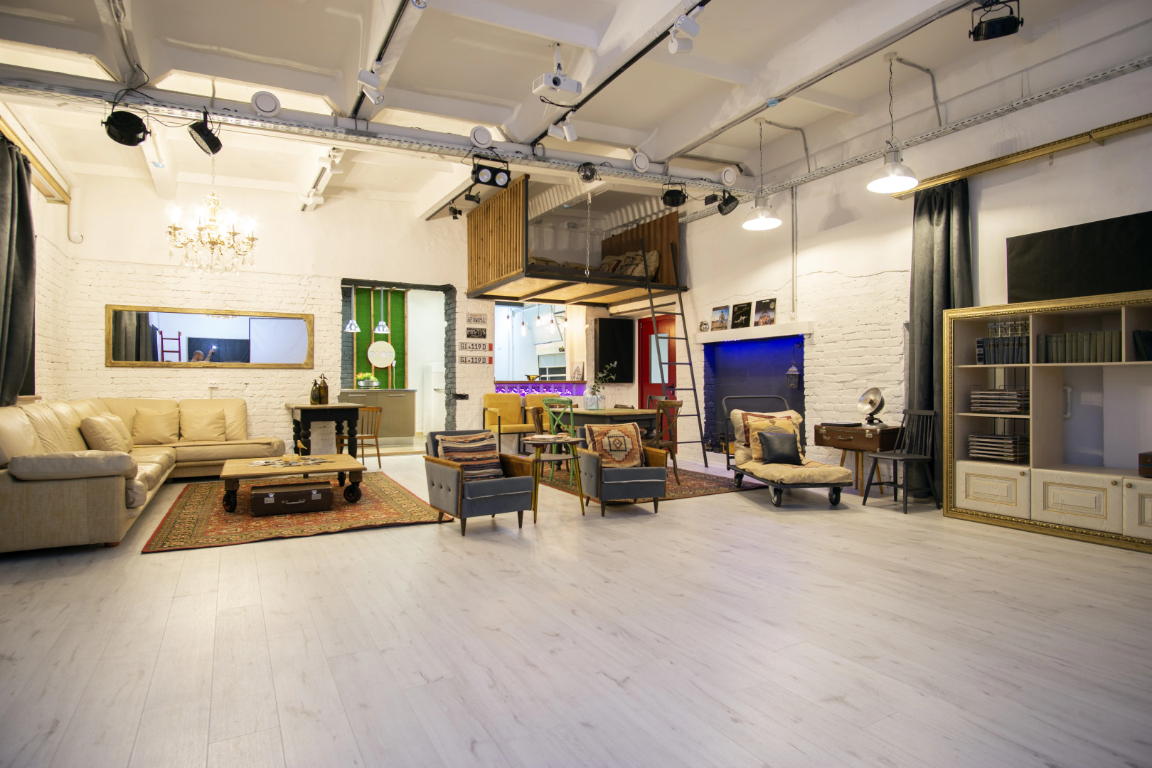 Апартаменты Design & Music - focused Loft Dvor