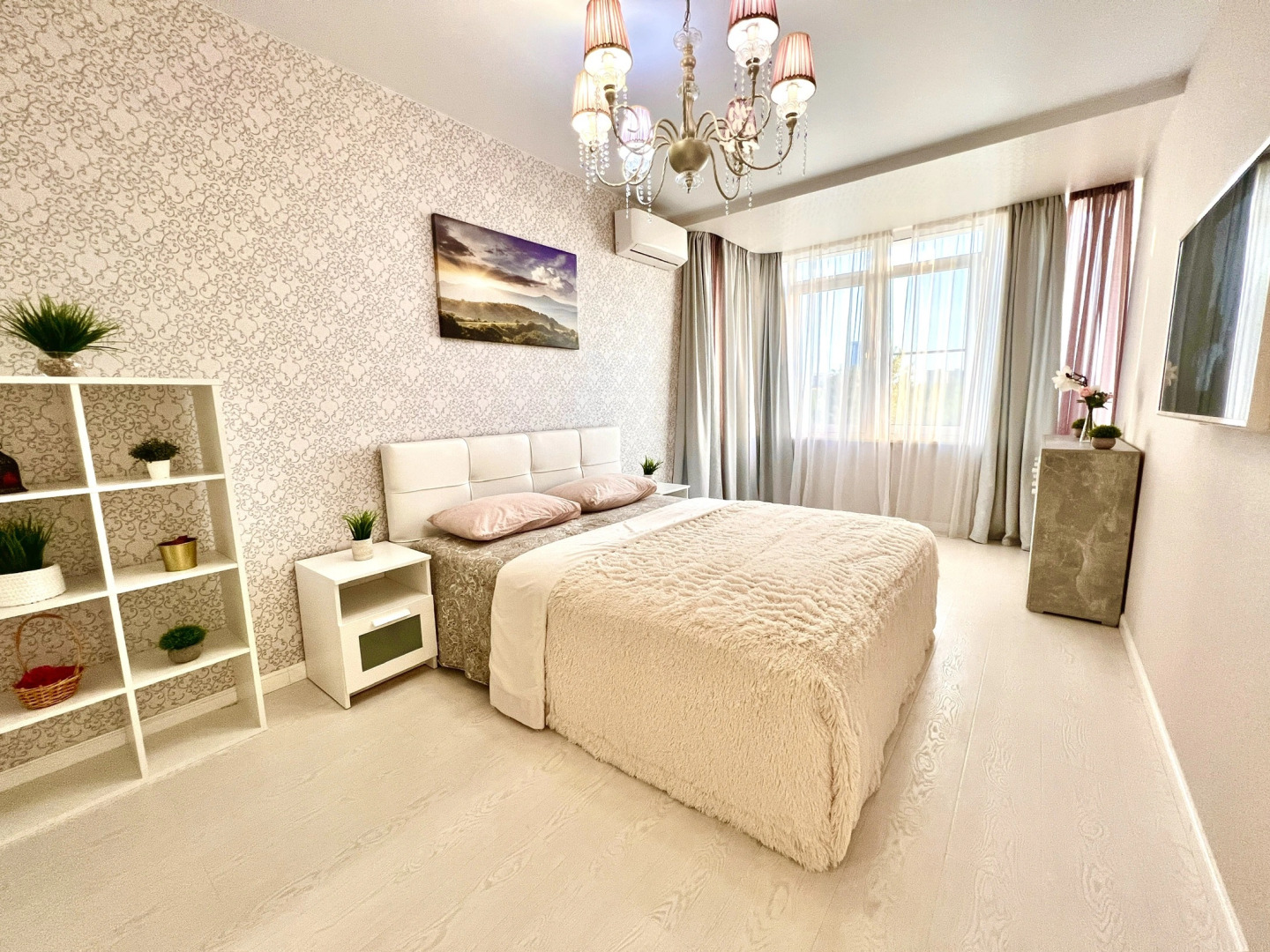 Апартаменты на Ново-Садовой, 106 (лит. О)  с видом на реку Волгу